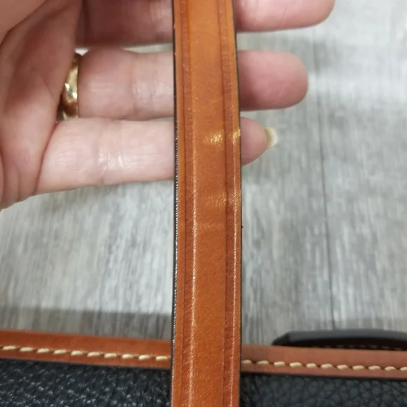 ๐HP๐Dooney & Bourke Pebble Grain Tote - Picture 12 of 16